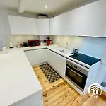 Apartment Loft Cocon Climatise - Imprenable Vue Sur Le Chateau Comtal *